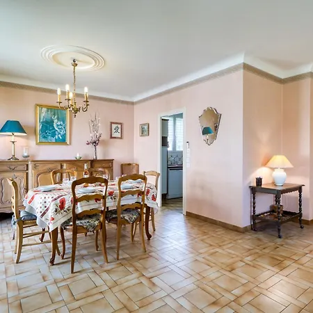 Maison Pasteur By Interhome